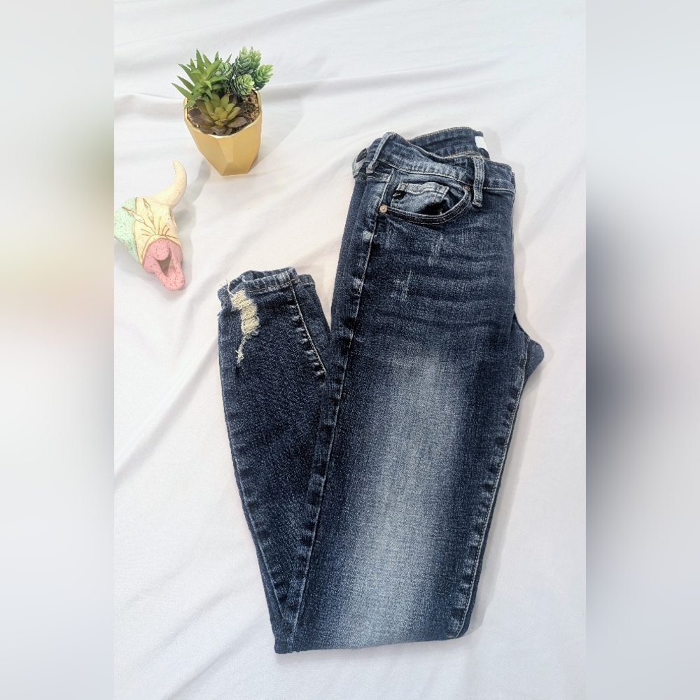 Kancan Distressed Skinny Jeans - Picture 3 of 7